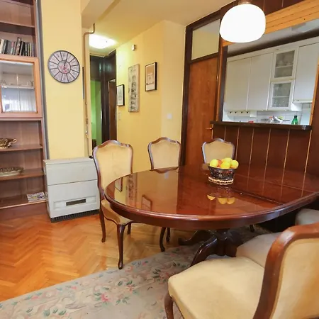 Radhe*radhe Apartment